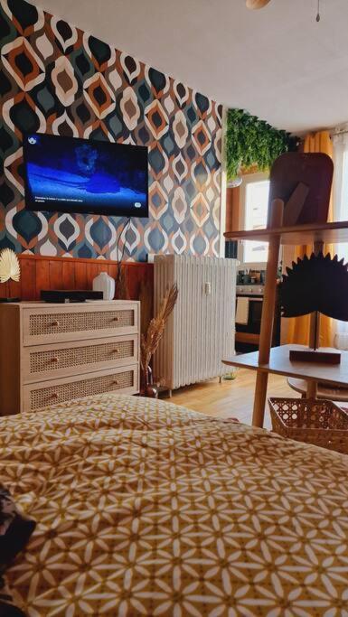 Studio 2 Pers Aux Inspirations 60S ชาลง-ซูร์-ซอน ภายนอก รูปภาพ