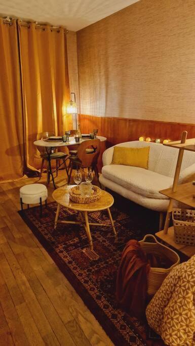 Studio 2 Pers Aux Inspirations 60S ชาลง-ซูร์-ซอน ภายนอก รูปภาพ