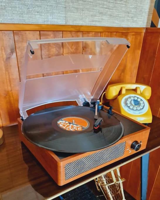 Studio 2 Pers Aux Inspirations 60S ชาลง-ซูร์-ซอน ภายนอก รูปภาพ