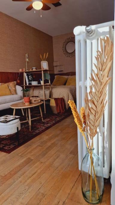 Studio 2 Pers Aux Inspirations 60S ชาลง-ซูร์-ซอน ภายนอก รูปภาพ
