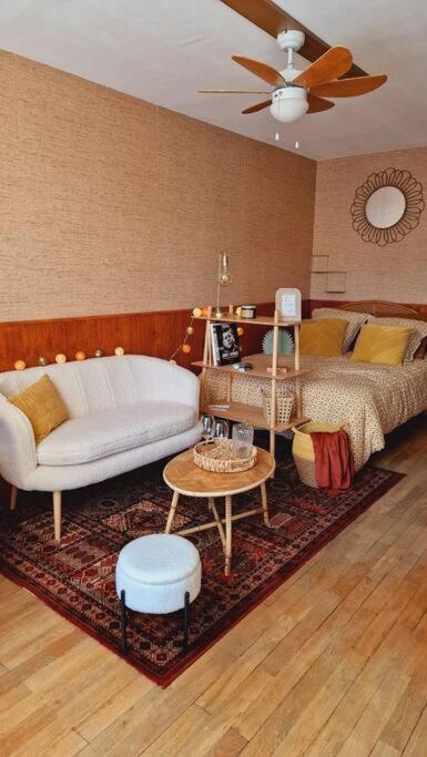 Studio 2 Pers Aux Inspirations 60S ชาลง-ซูร์-ซอน ภายนอก รูปภาพ